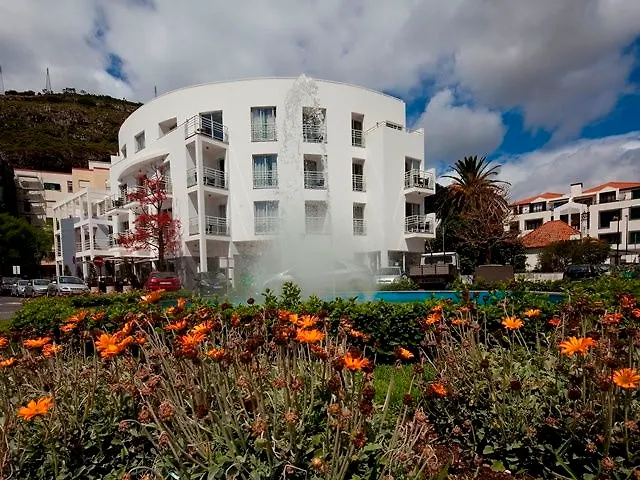 White Waters Hotel Machico  3*, Machico (Madeira) Portugal