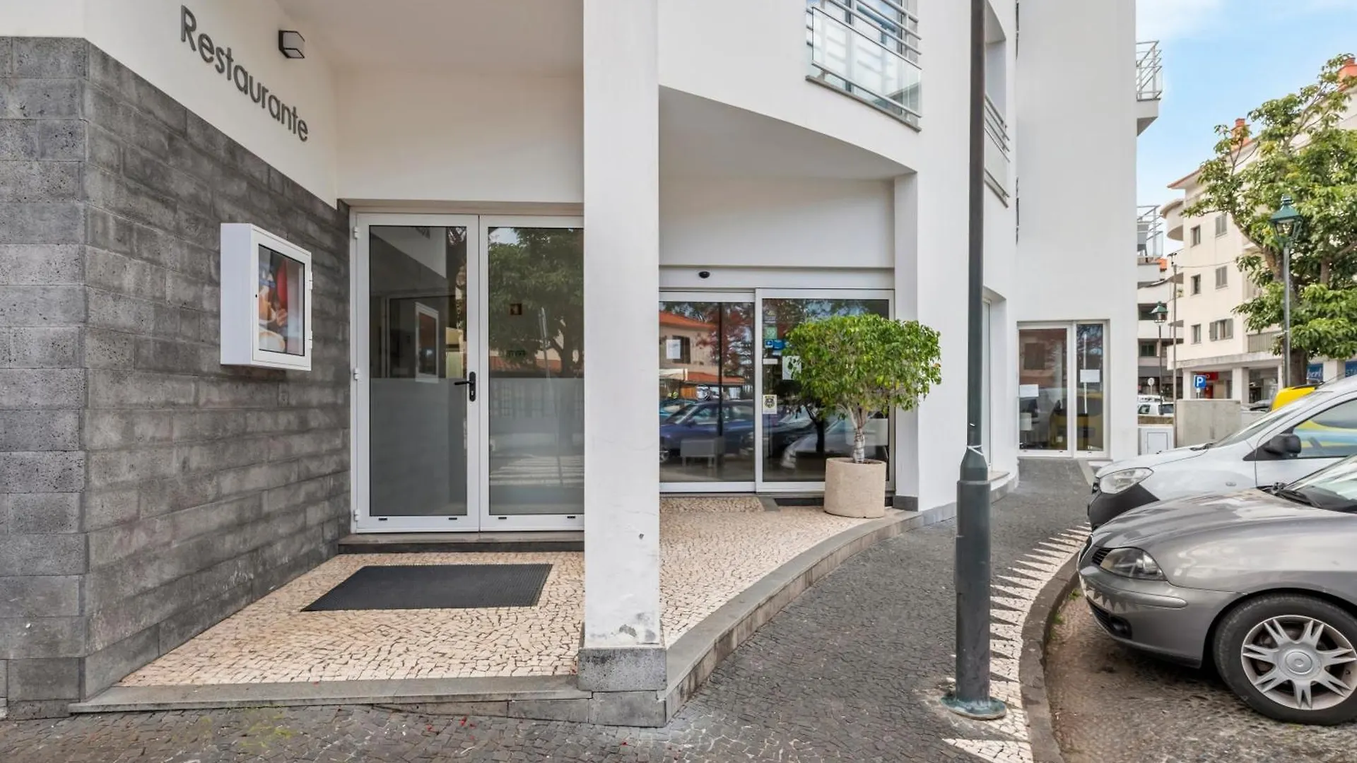 White Waters Hotel Machico  Portogallo