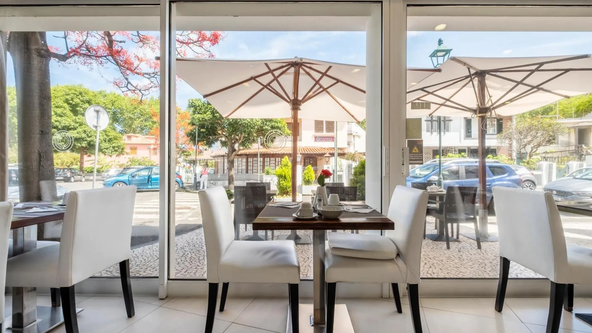 White Waters Hotel Machico   Machico (Madeira)