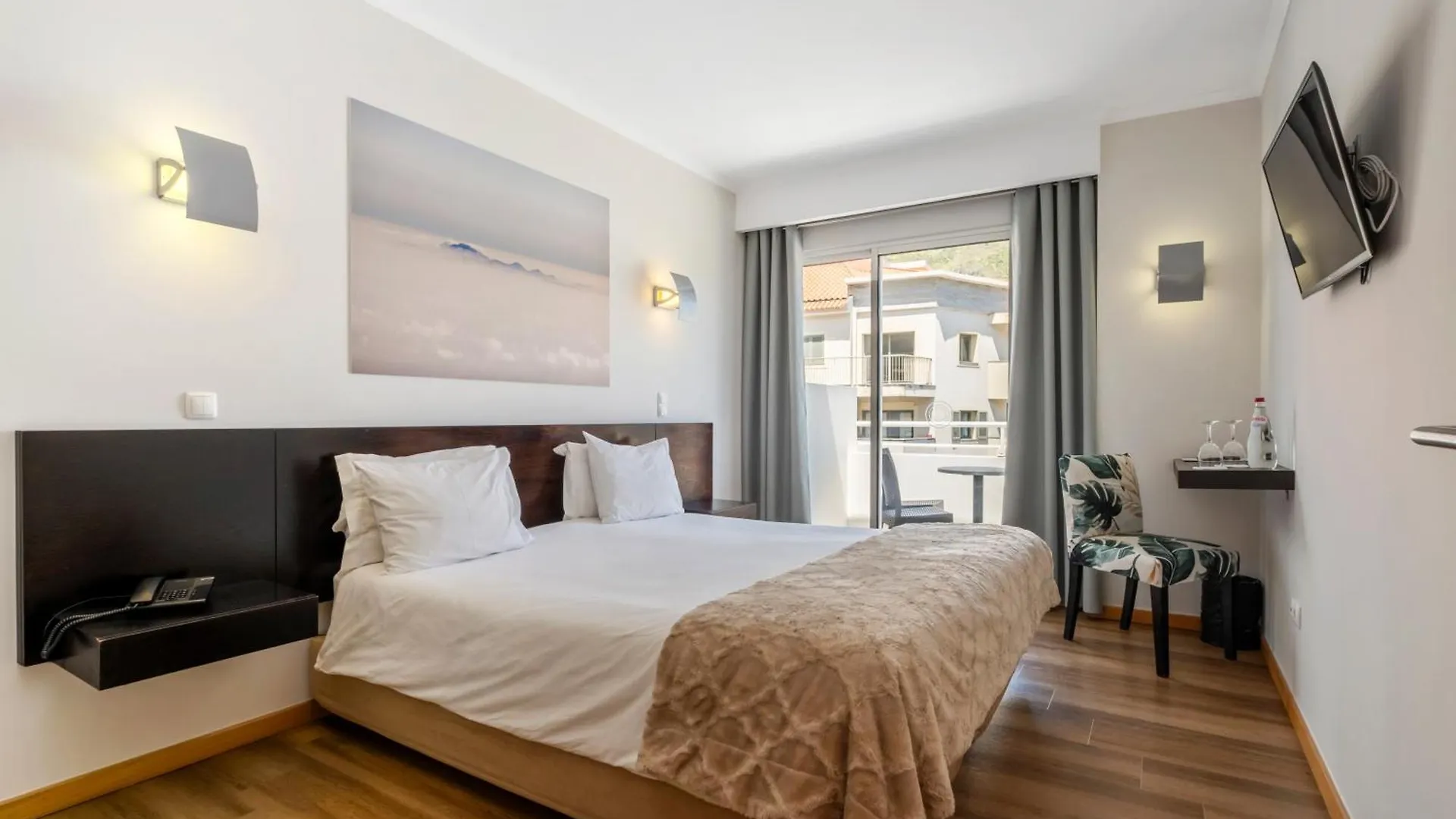 White Waters Hotel Machico
